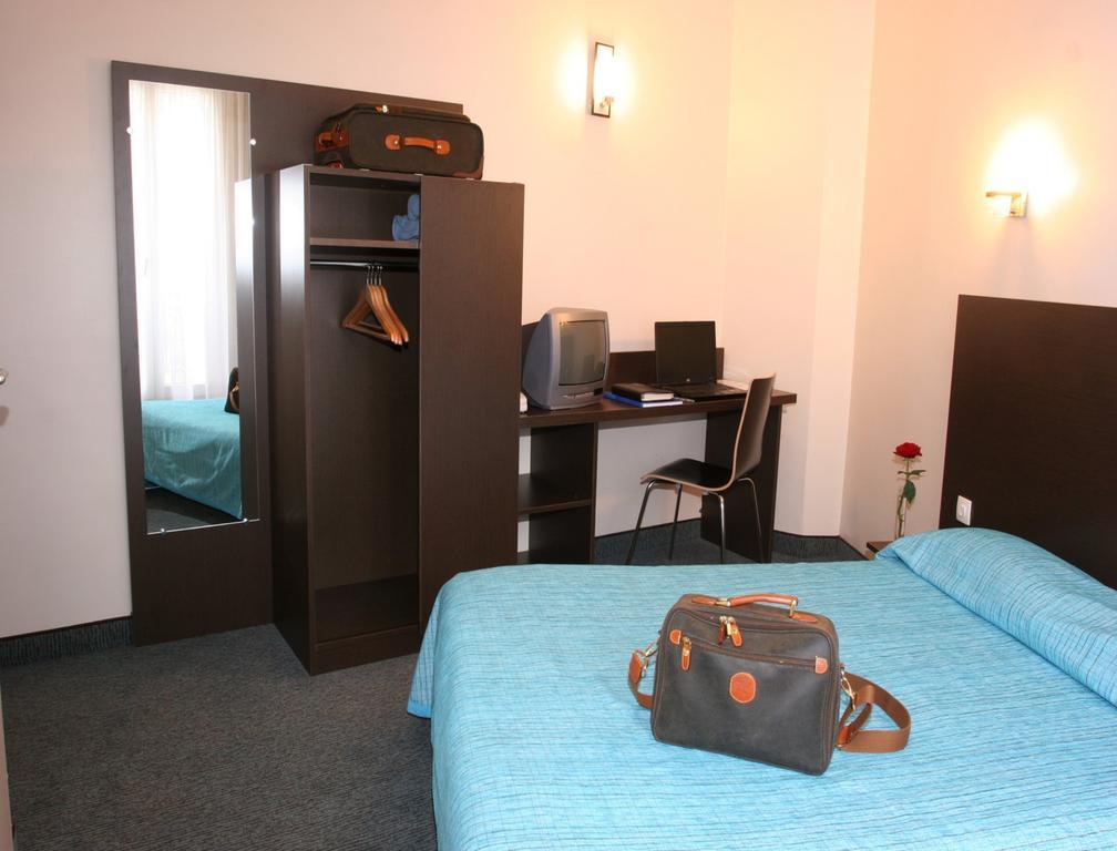 Hotel Amarys Simart Paris Værelse billede